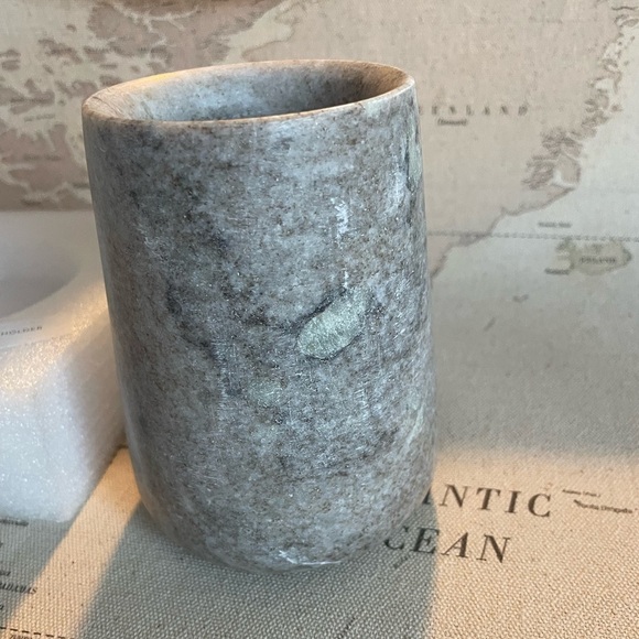 🆕NIB The Citizenry RIYA Marble Toothbrush Holder (open box/flaw) - Picture 3 of 7